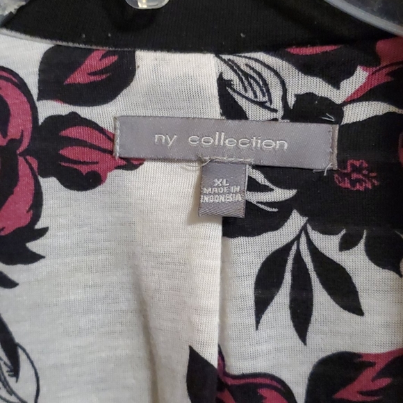 Blazer - Picture 2 of 2